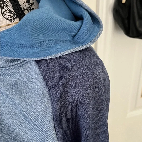 💗Youths Unisex NWOT Converse Two-Tone Blue Hoodie - Picture 14 of 17